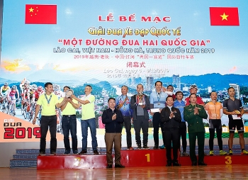 Over 800 Vietnamese and Chinese cyclists join int’l cycling competition in Lao Cai