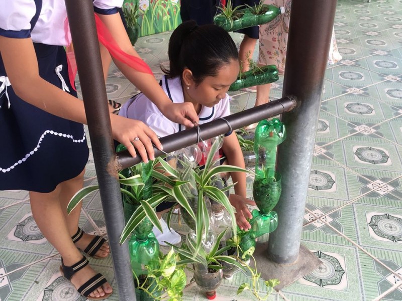 hai phongs schools going plastic free