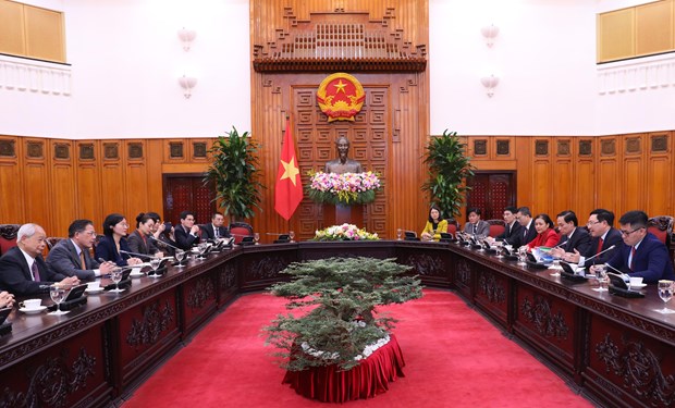 deputy pm meets delegates to vietnam china peoples forum