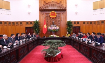 Deputy PM meets delegates to Vietnam-China People’s Forum
