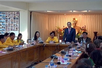 ambassador visits ovs in thailands northeastern provinces