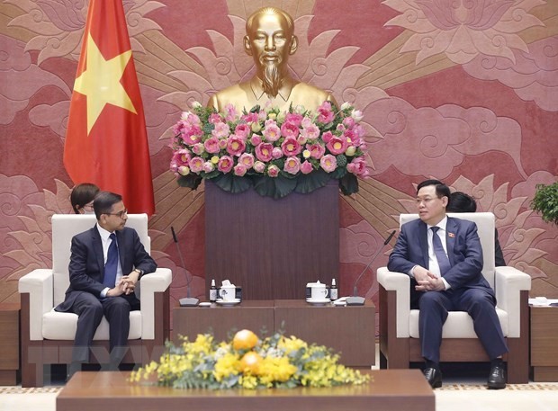 Vietnamese Top Legislator Departs for Official Visits to RoK, India