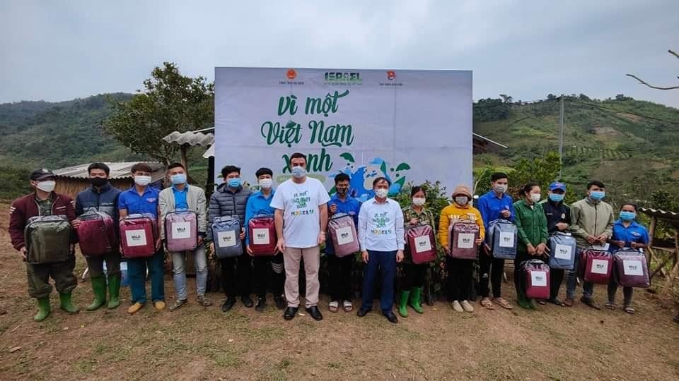 Embassies Plant Trees and Protect Environment for A Greener Vietnam