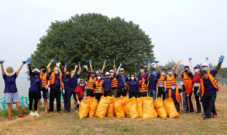 Embassies Plant Trees and Protect Environment for A Greener Vietnam