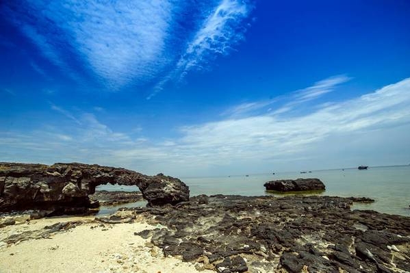travel solo to ly son island what to explore food guide favorable time to go