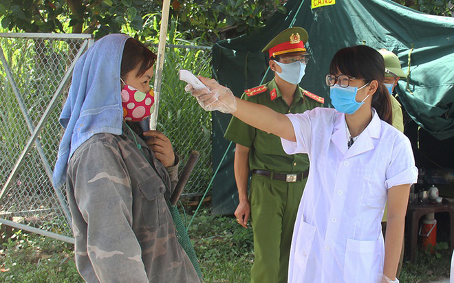 Vinh Phuc ends distancing, Bac Giang quarantines 3 more districts