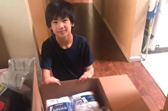 kind hearted vietnamese boy donates 12000 face masks to the homeless in washington