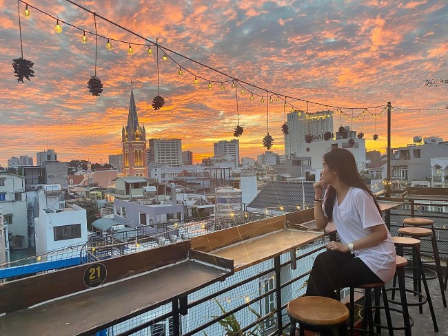 Best Café With Rooftop View of Dreamy Saigon