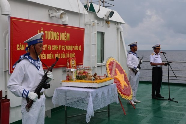 The "Volunteer Ambassador" of Vietnam's Sacred Sea and Island Sovereignty