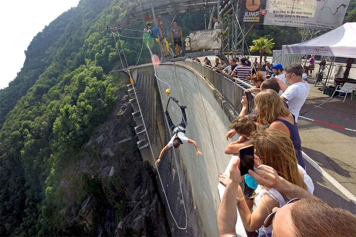 Top 10 Most Extreme Bungee Jumping Spots