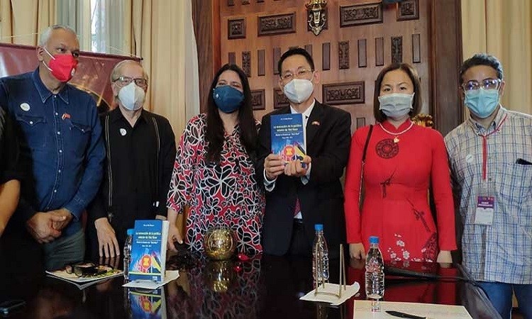 Vietnam - Venezuela Eventful 32nd Annivesary of Diplomatic Relations