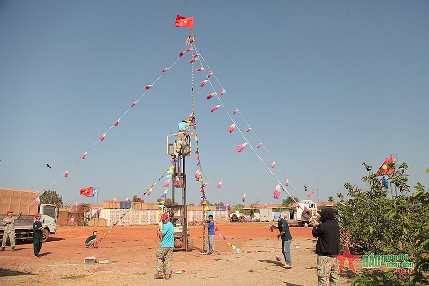 The management of the hospital make a detailed plan on cultural and spiritual activities to ensure Vietnamese peacekeepers enjoy a joyful Tet celebration.