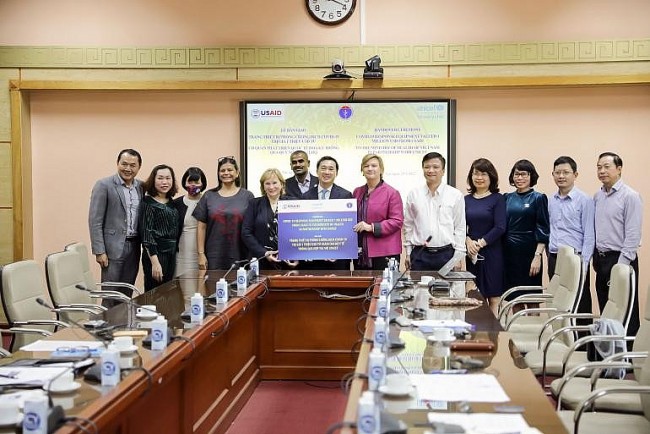 USAID, UNICEF Provide $1 Million in Life-saving Covid-19 Supplies for Vietnam