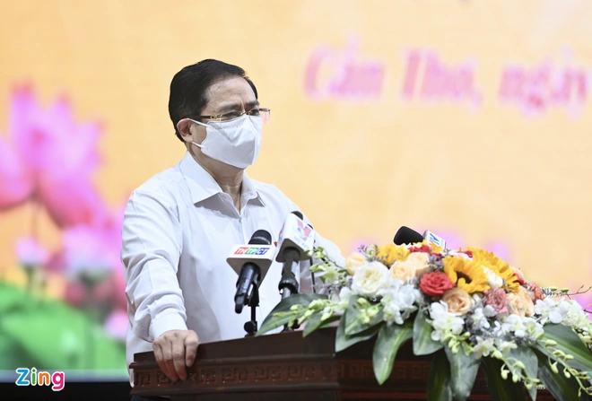 pm urges no panic over covid 19 vaccinations