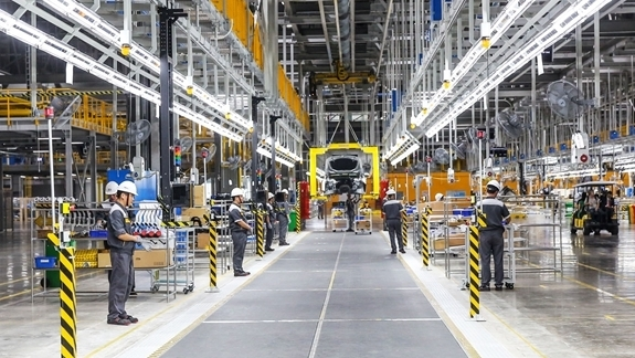 wb most of vietnams economic indicators in april good