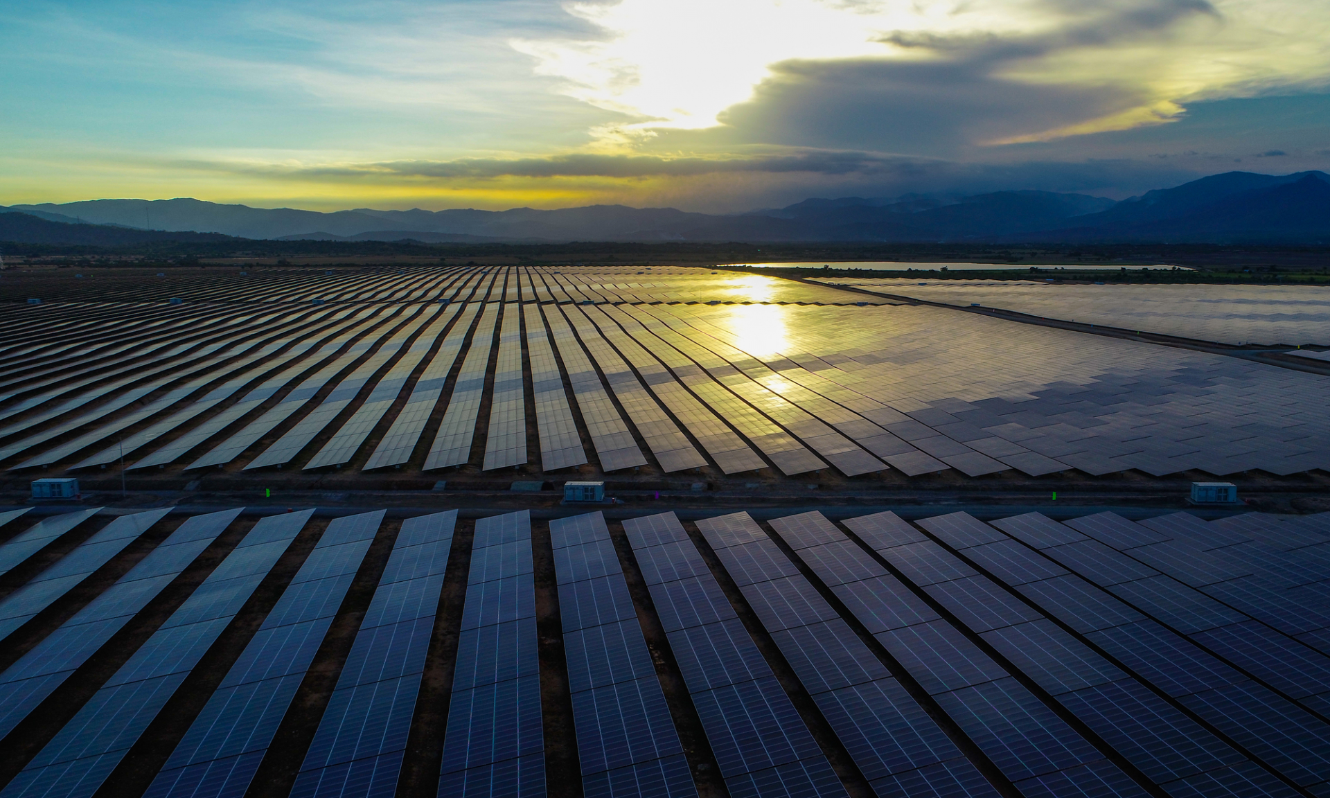 Solar power panels at the BIM Solar Power Complex in Ninh Thuan Province, central Vietnam. Photo by VnExpress/Quynh Tran.