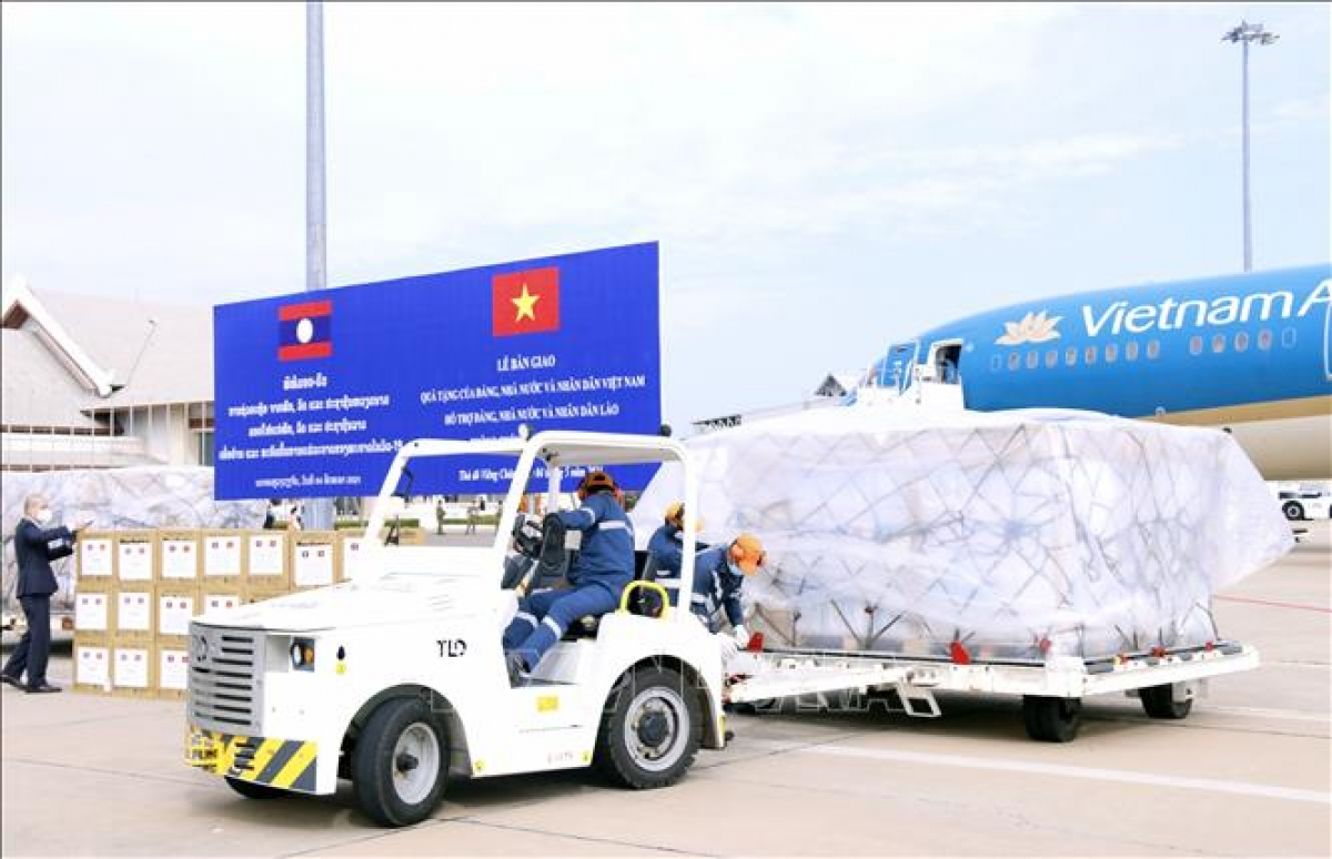 Vietnam's assistance for Laos in the COVID-19 combat