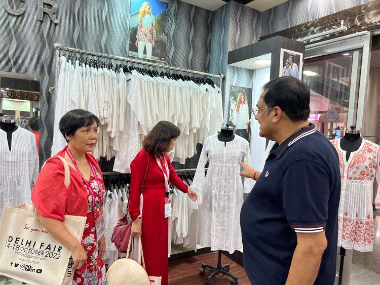 vietnamese garments textiles promoted in india