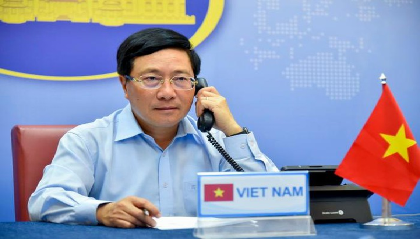 4526 pham binh minh