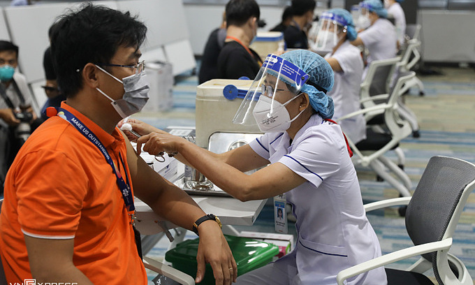 Covid-19: Local Cases Near 49,000, Vietnam Resolved to Ward off Pandemic