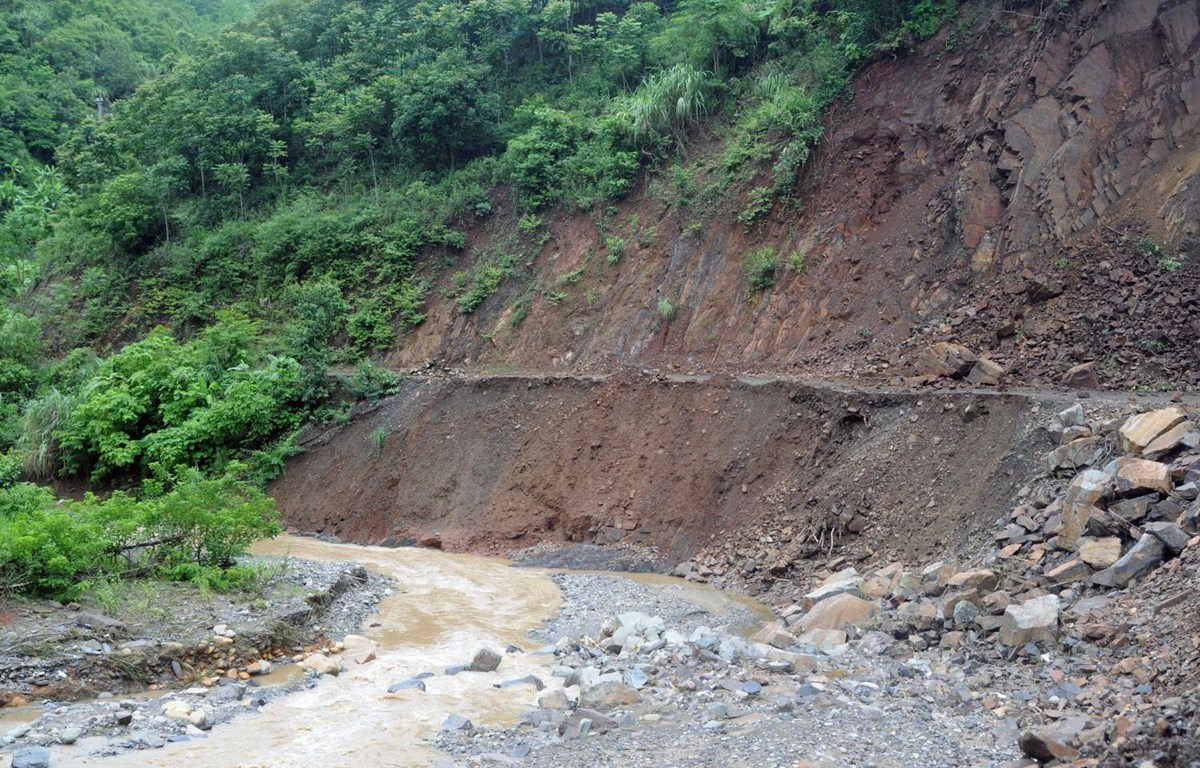 Vietnam's extreme weather: killing floods as heavy rains pound mountainous province