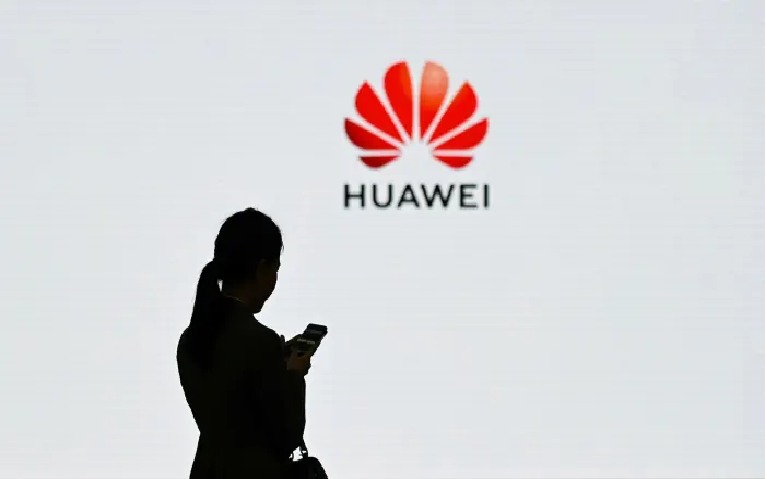 Huawei faces mortal threat, China stands firmly against US suppression