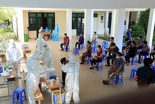Covid-19 testing in Vietnam. Photo: VNA