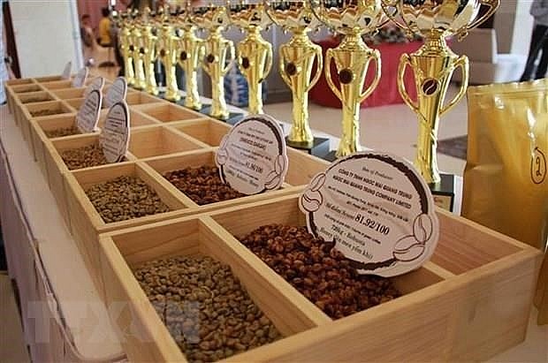 Bloomberg: Global Coffee Supply Dealt Fresh Blow by Vietnam’s Virus Curbs