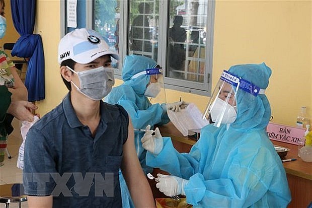 COVID-19 vaccination in HCM City (Photo: VNA)