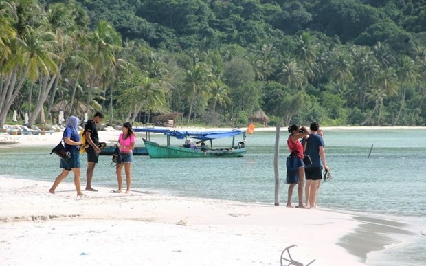 plan to welcome back foreign tourists to phu quoc unchanged
