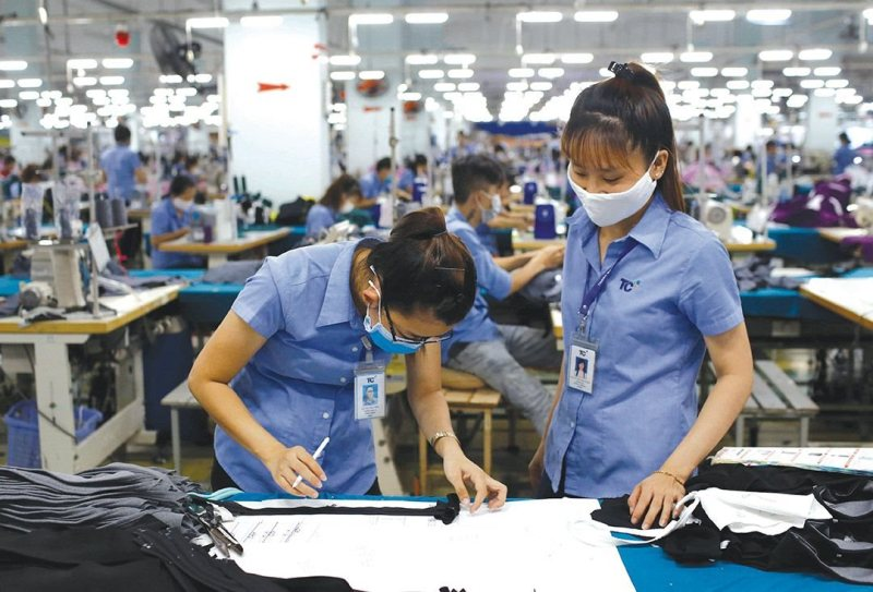 Vietnam's textile-garment exports down 10.3 pct in nine months
