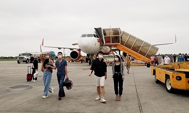 Hanoi, Hai Phong Lift Mandatory Quarantine for Air Passengers