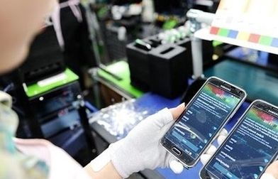 Vietnam's phone exports to China tripled