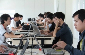 vietnam aims to make 5g service universal and become a digital society by 2030