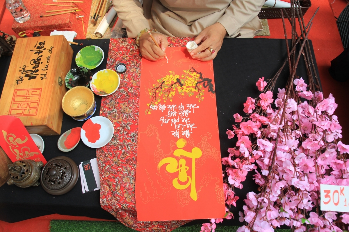 exploring unique lunar new year markets in ho chi minh city