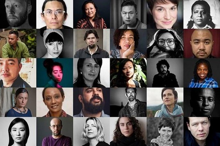 Image of Linh Pham (4th from left, first line) with the judges of the 2022 World Press Photo contest. Photo: World Press Photo.