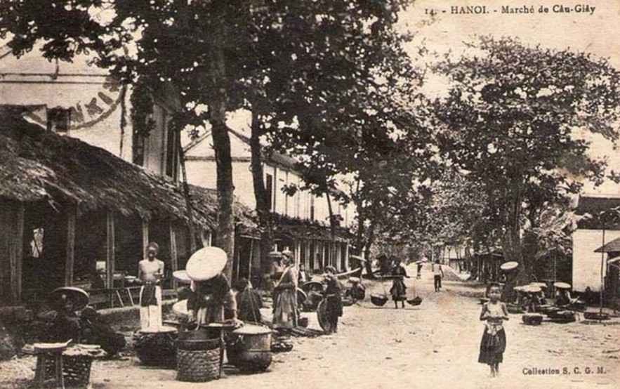 Old Vietnamese Market Through Black And White Photos