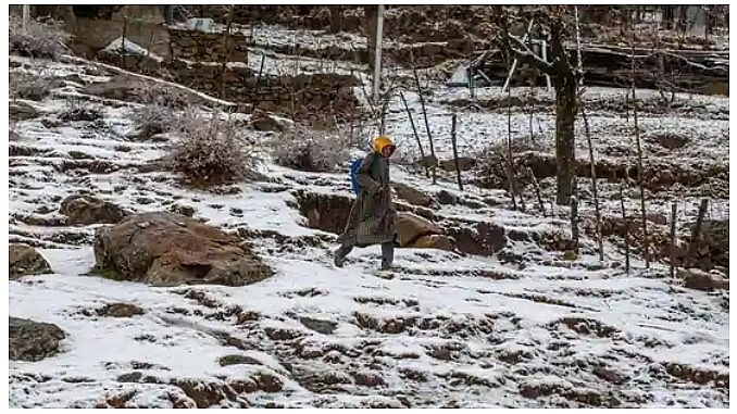 India daily weather forecast latest, march 7: scattered rains and thunderstorms to cover uttarakhand, assam, meghalaya
