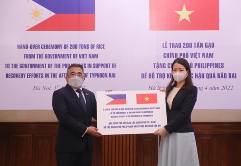 Vietnam Offers Rice Aid To Philippines For Typhoon Rai Victims