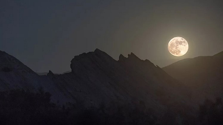 April "Pink Moon": All Things You Need To Know