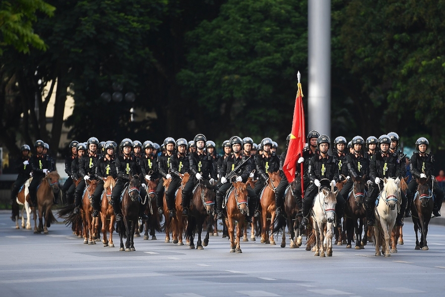 vietnams cavalry mobile police force makes debut