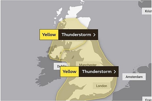 uk and europe weather forecast latest august 11 lightning storms to battle britain for days