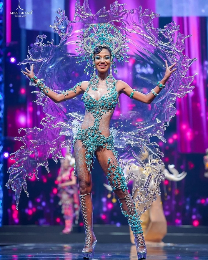 Who is Chanrarapadit Namfon - Thai pageant queen called 