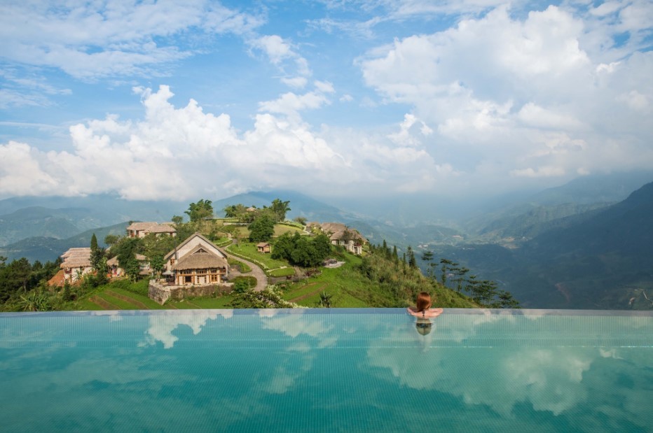 vietnamese infinity pool named among worlds most unique