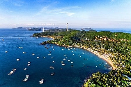 Vietnam to develop the marine economy and promote offshore exploitation