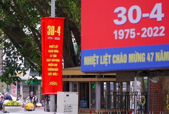 Vietnam’s April 30 Leaves Good Impressions on Foreign Friends