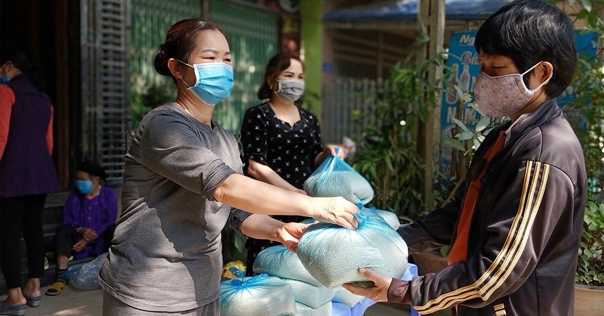 ho chi minh city takes full care for people in difficulties welcoming 2022 lunar new year