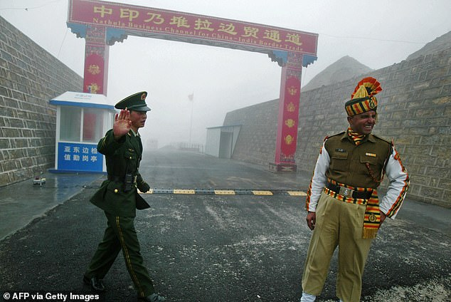 indian and chinese soldiers injured in cross border stone throwing fistfight