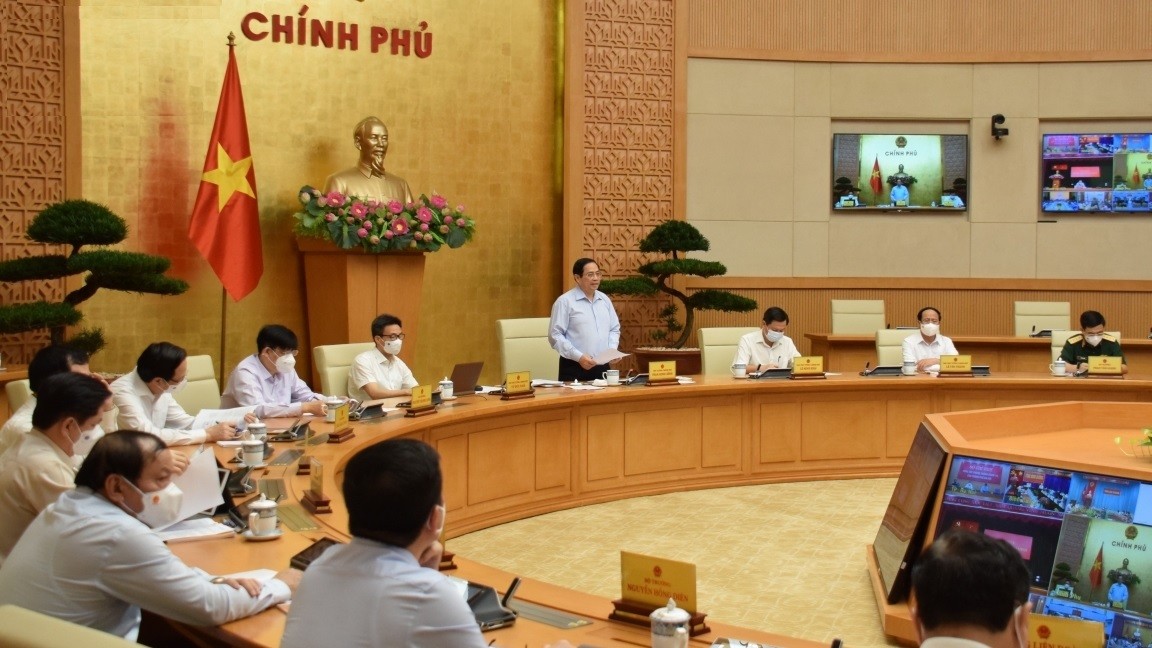 government chief orders priority to fight covid and solve difficulties in investment business