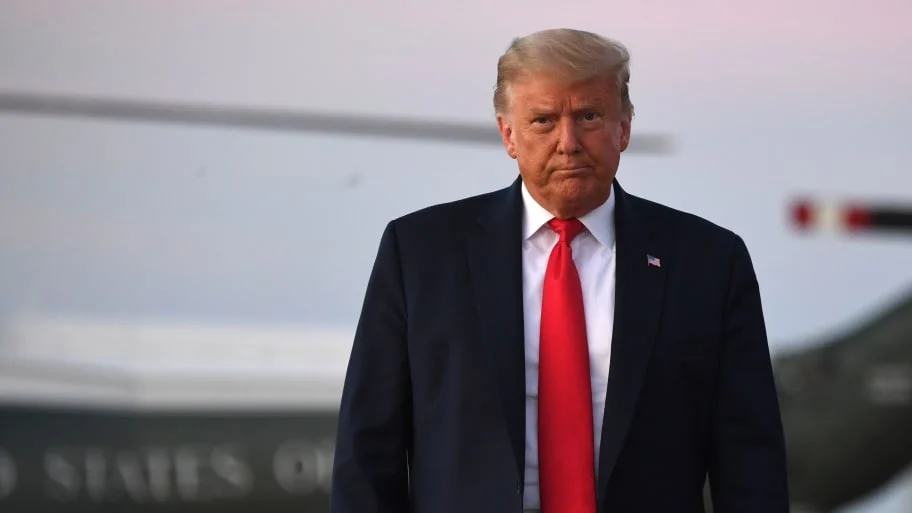 trump maintains chinese bank account through his tax records